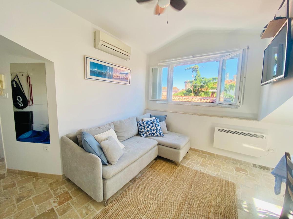 Istria Apartment - 3 Minutes From The Beach Novigrad Istria Extérieur photo